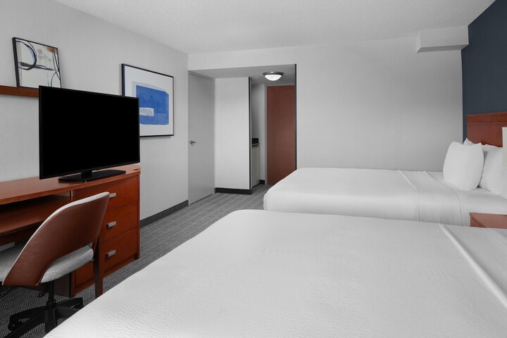 Room 17 of 51