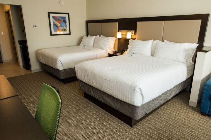 Room 13 of 48