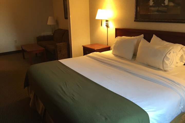 Room 38 of 41
