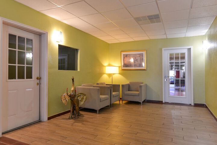 Hotel Interior 4 of 26
