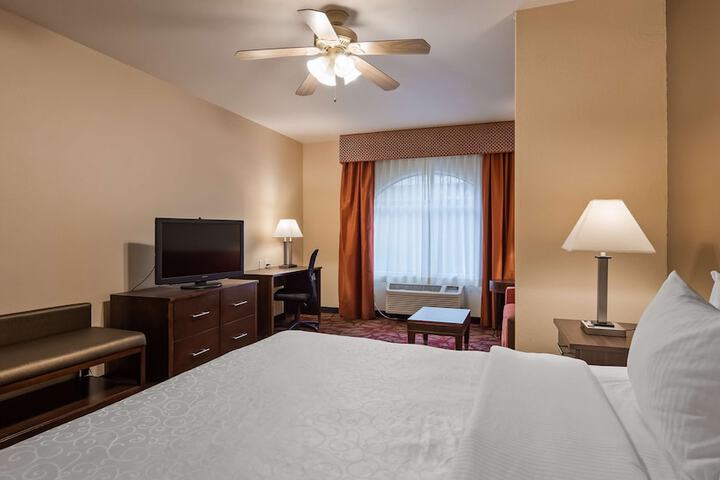 Room 18 of 30