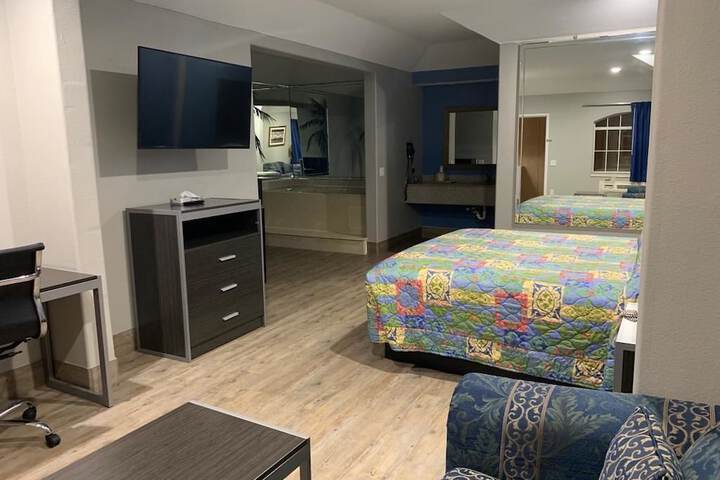 Room 16 of 17
