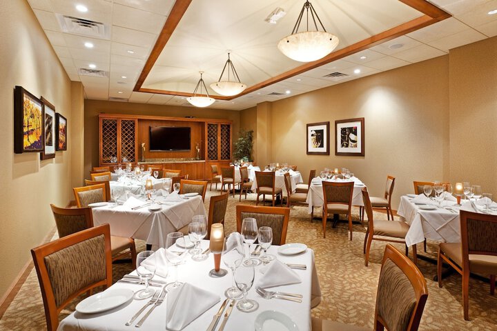 Dining 49 of 61