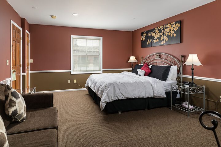 Room 146 of 279