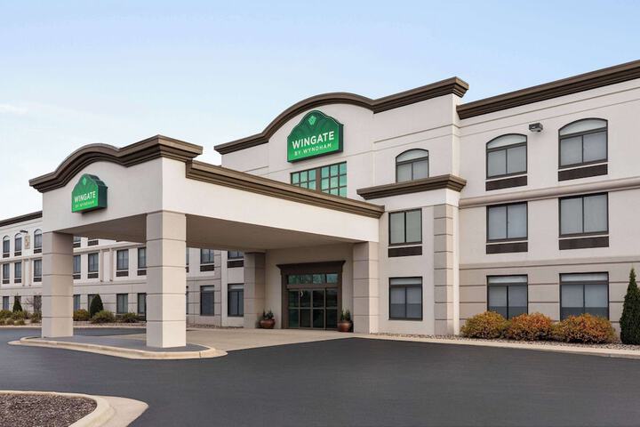 Wingate by Wyndham Green Bay / Airport