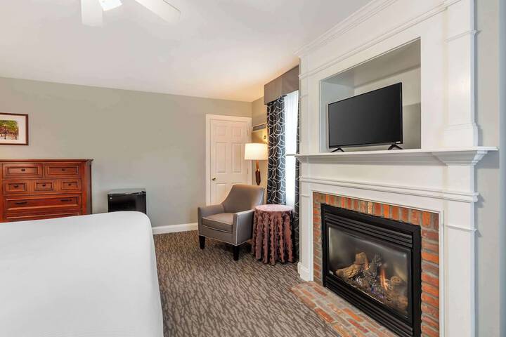 Room 43 of 96