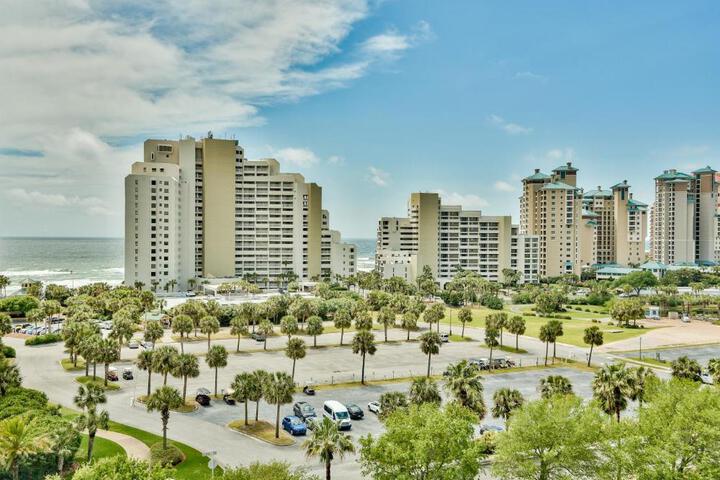 Sandestin Resort Luau by Tufan