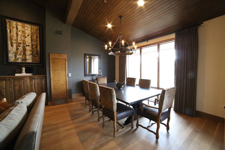 Stein Eriksen Lodge
