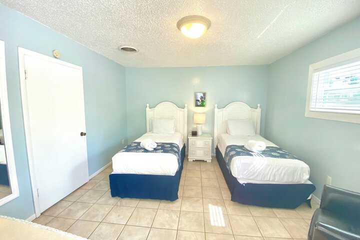 Room 127 of 170
