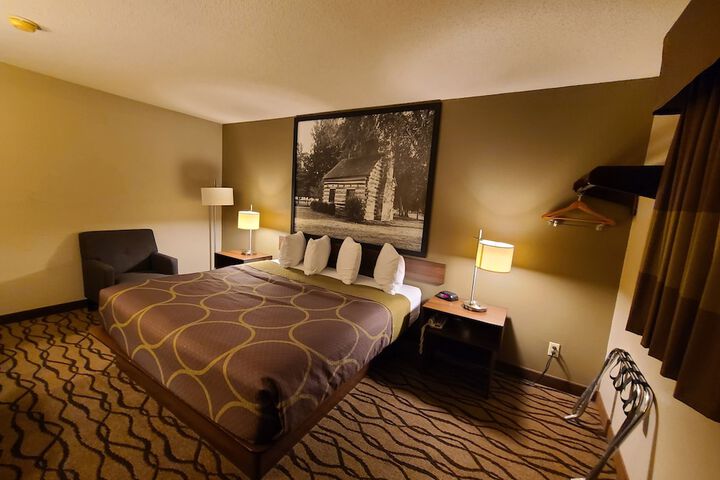 Room 17 of 20