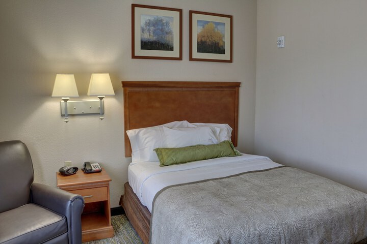 Room 20 of 32