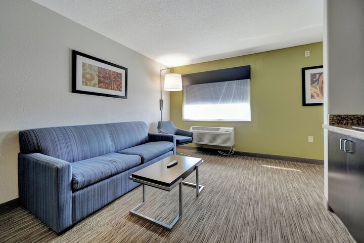 Room 98 of 163