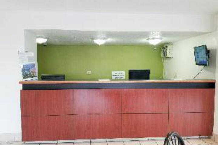 Motel 6 East