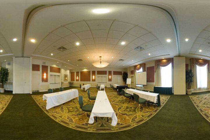 Hilton Garden Inn Edison / Raritan Center