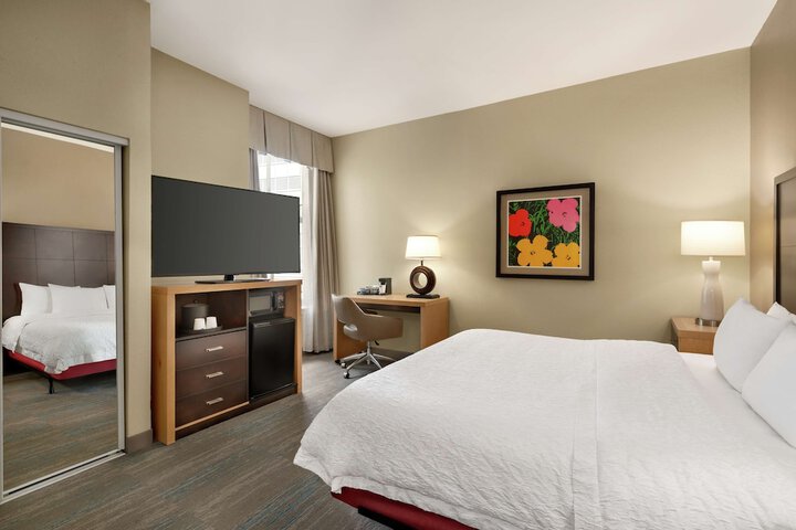 Room 73 of 108