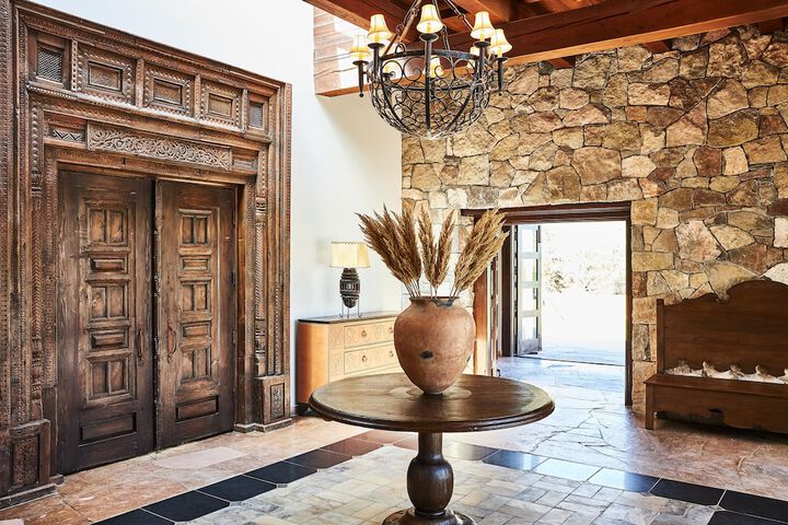 Bishops Lodge Auberge Collection