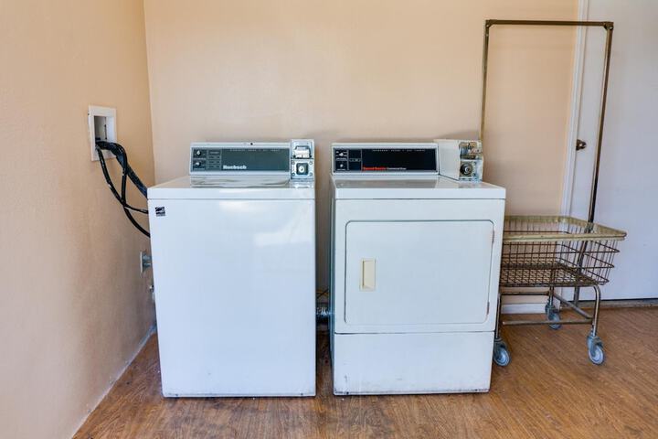 Laundry 84 of 89