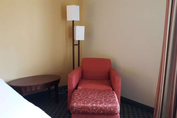 Room 19 of 32