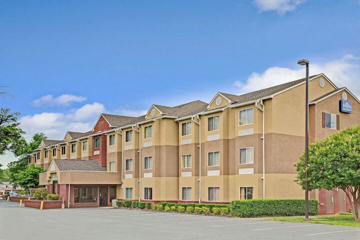 Microtel Inn by Wyndham Cornelius / Lake Norman