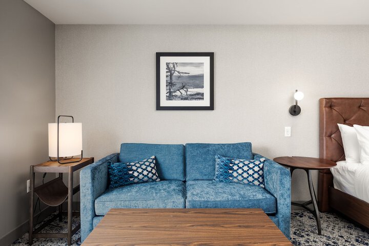 Four Points by Sheraton Kelowna Airport