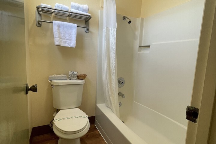 Room 17 of 22