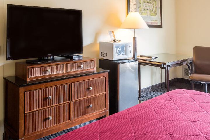 Room 12 of 51