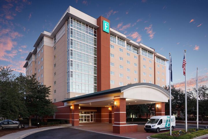 Embassy Suites by Hilton Charleston Airport Convention Ctr