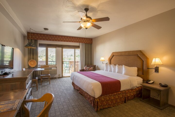 Room 44 of 52