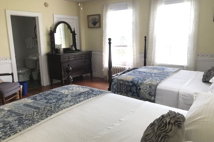 Room 19 of 80