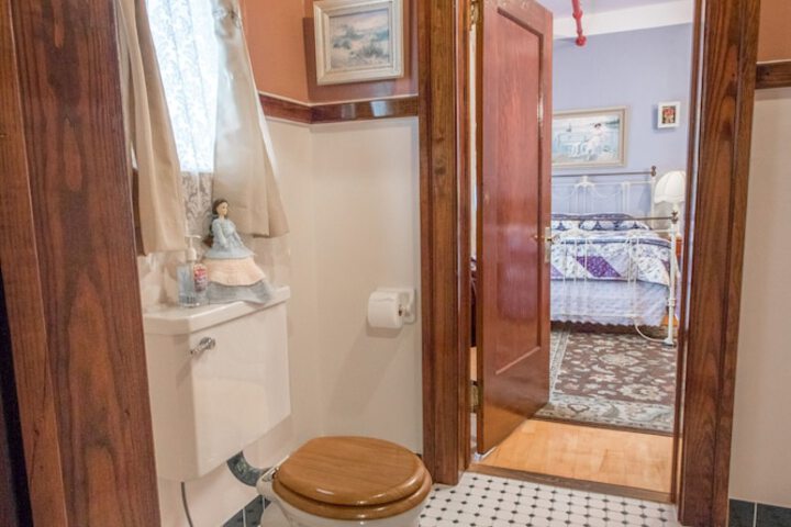 Room 20 of 77