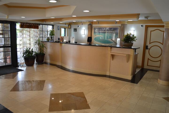 Hotel Interior 12 of 31