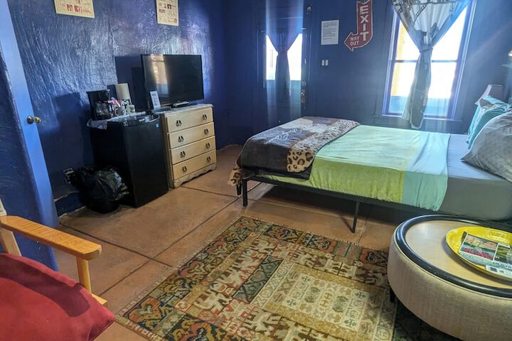 Room 186 of 286