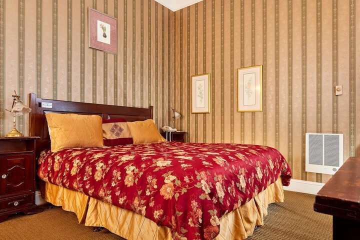 Room 27 of 75