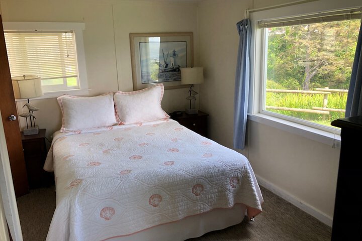 Room 44 of 77