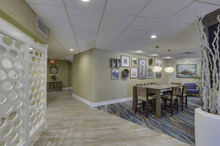 Nautilus Inn