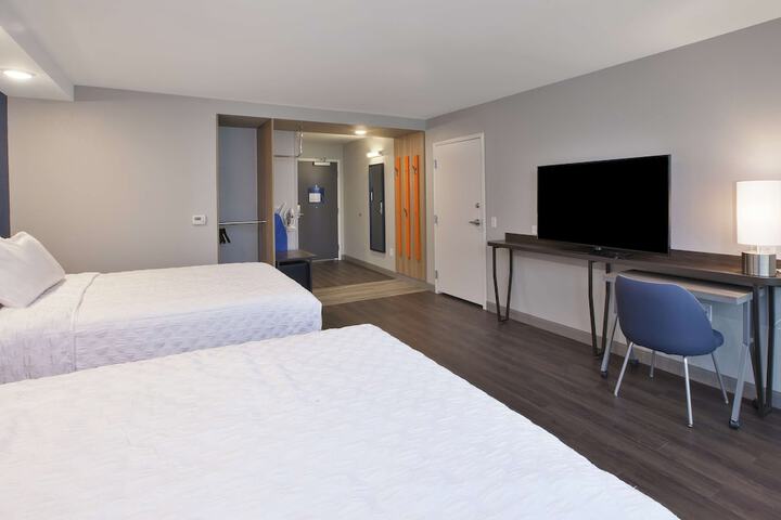 Room 25 of 31