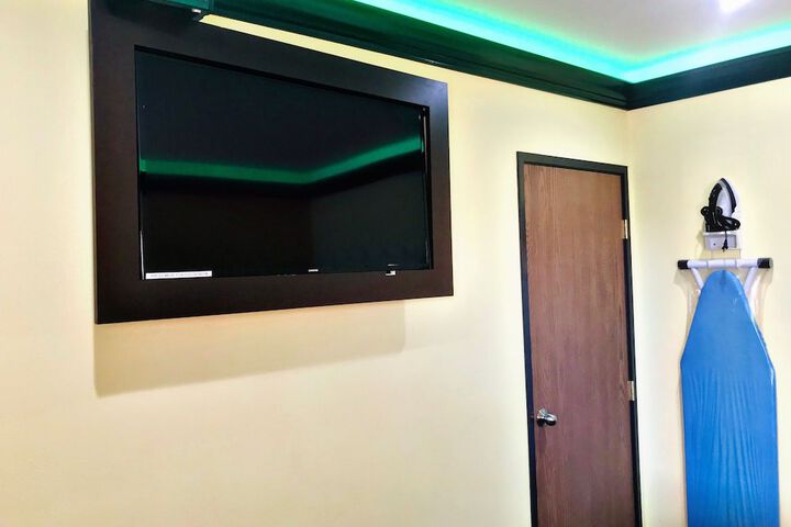 Room 21 of 36