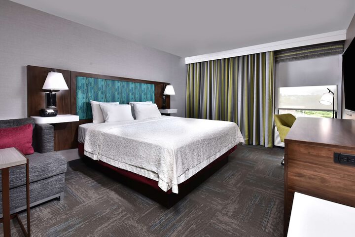 Room 26 of 37