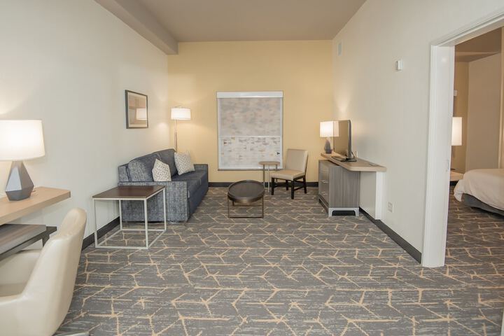 Room 38 of 76