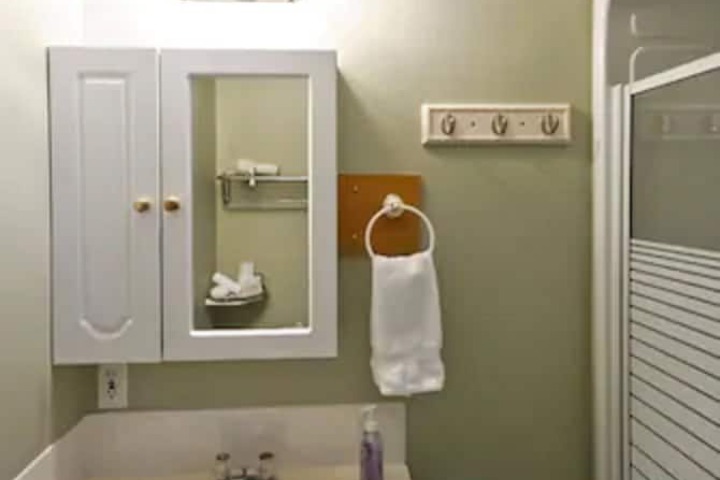 Room 61 of 183
