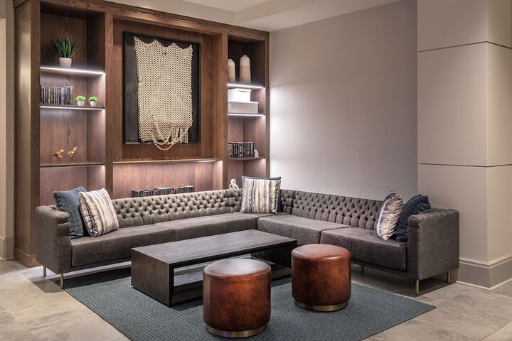Hilton Columbus / Polaris