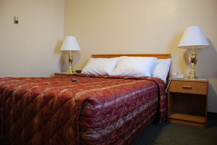 Room 12 of 39