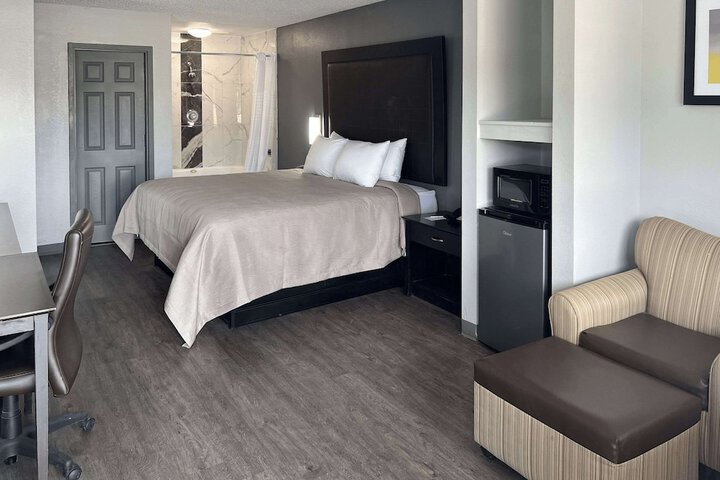 Quality Inn Kinder near Casino