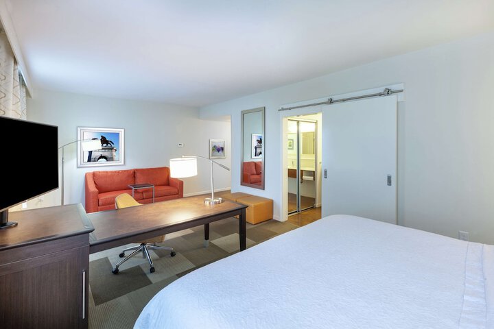 Room 19 of 36