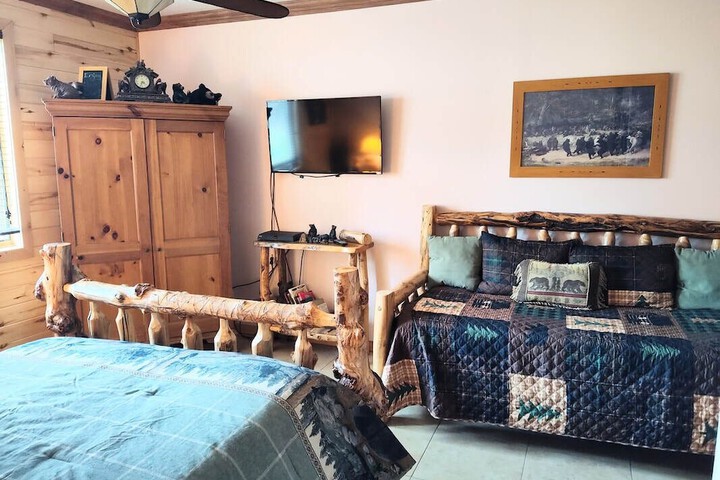 Elktrace Bed & Breakfast