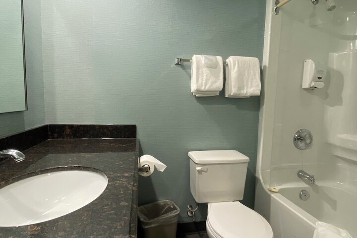 Room 43 of 65