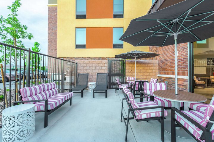 Terrace/Patio 32 of 33