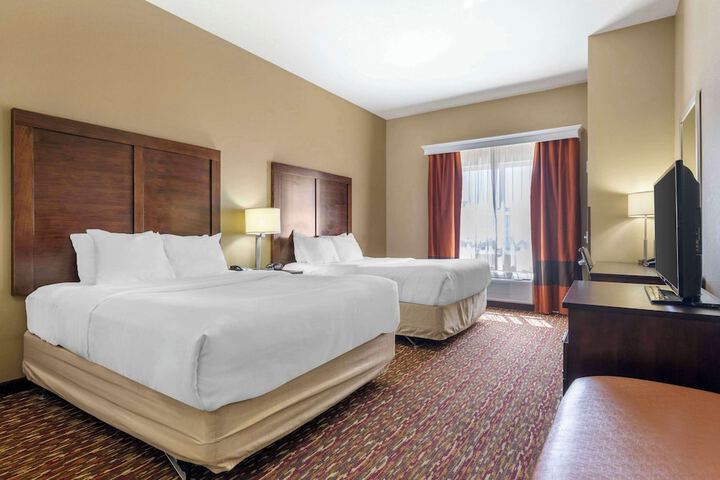 Room 40 of 73