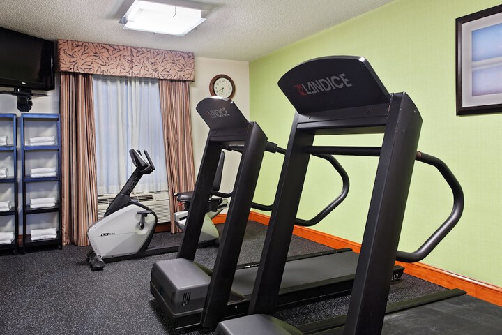 Holiday Inn Express Hotel & Suites Richmond-Brandermill by IHG