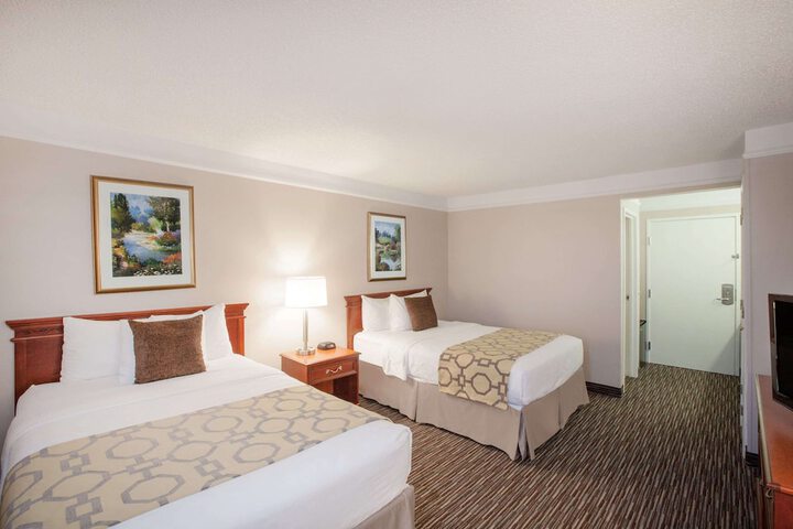 Room 16 of 43